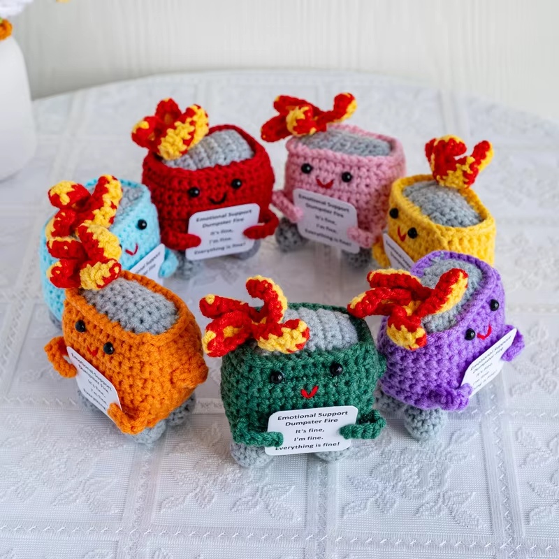 Home And Textiles Today - Poupée de feu de benne à