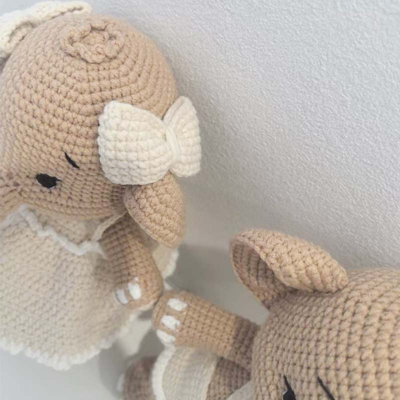 Éléphant en peluche fait main  - Home And Textiles Today avis et prix
